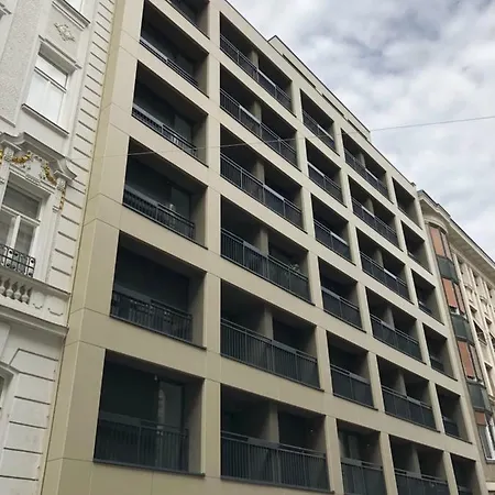 Moderne Trifft Tradition Im Herzen Wiens Exterior photo